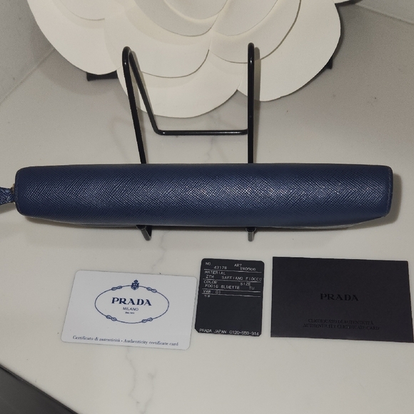 Prada Blue Wallet Like new! All inclusive - Picture 11 of 11